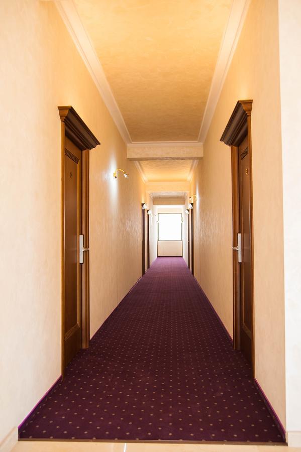 Le Mer Afumaţi Extérieur photo